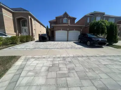 Detached in Markham