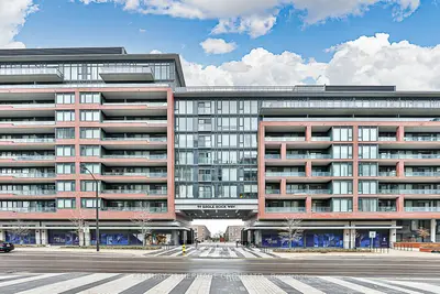 Condo Apartment in Vaughan