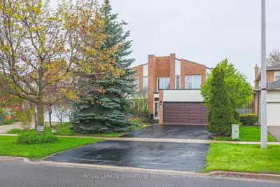 Detached in Markham