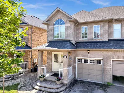 Semi-Detached in Vaughan