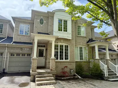 Att/Row/Townhouse in Markham