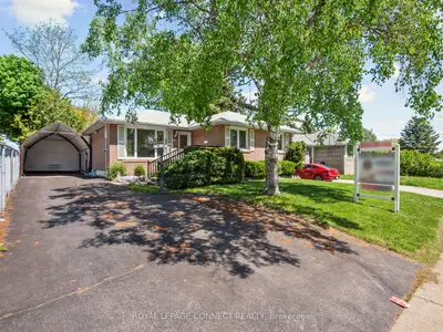Detached in Newmarket