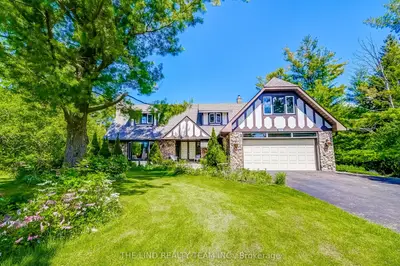 Detached in Aurora