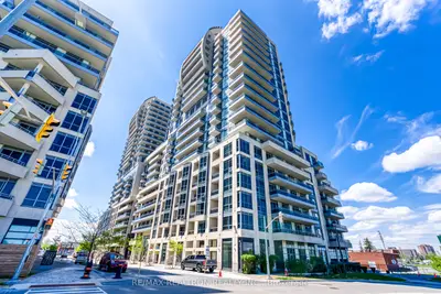 Condo Apartment in Richmond Hill