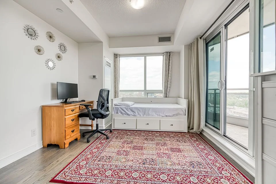 9205 Yonge Street 1502 NE, Richmond Hill, ON L4C 1V5