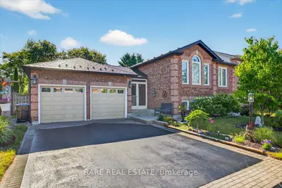 Detached in Essa
