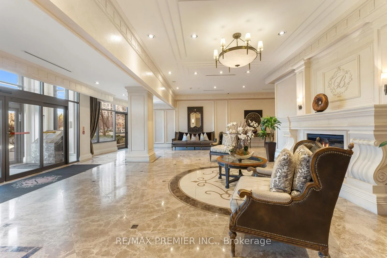 9235 Jane Street 209, Vaughan, ON L6A 0J8