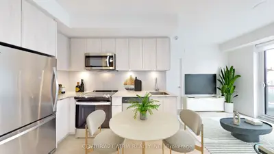 Condo Apartment in Richmond Hill