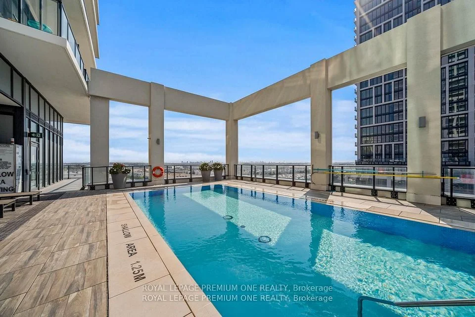 9000 Jane Street PH 118, Vaughan, ON L4K 0M6