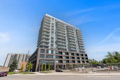 Condo Apartment in Newmarket