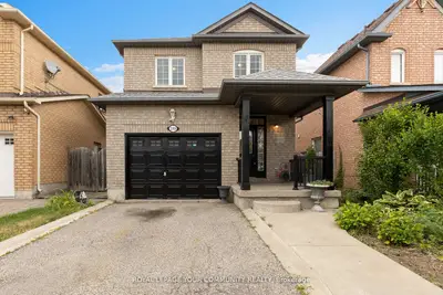 Detached in Vaughan