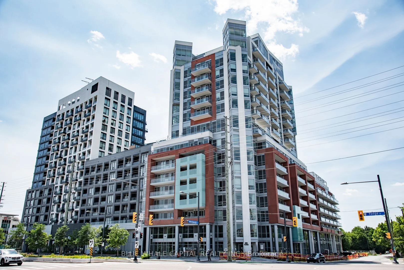 Condo Apartment in Richmond Hill