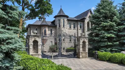 Detached in Richmond Hill