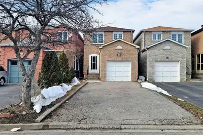 Detached in Markham