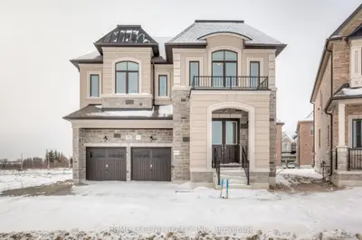 Detached in Richmond Hill