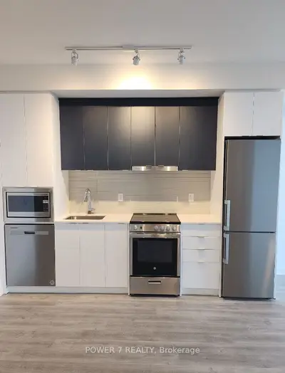 Condo Apartment in Vaughan