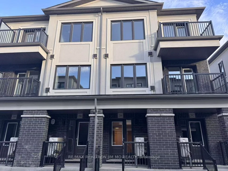 204 Matawin Lane, Richmond Hill, ON L4B 0H7