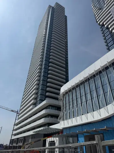 Condo Apartment in Vaughan