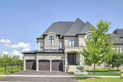 Detached in King