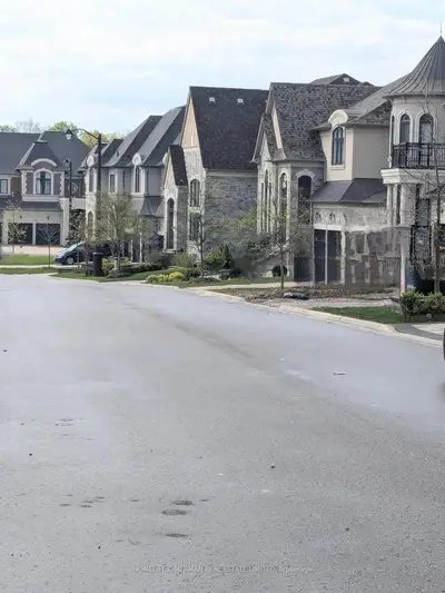 Detached in Vaughan
