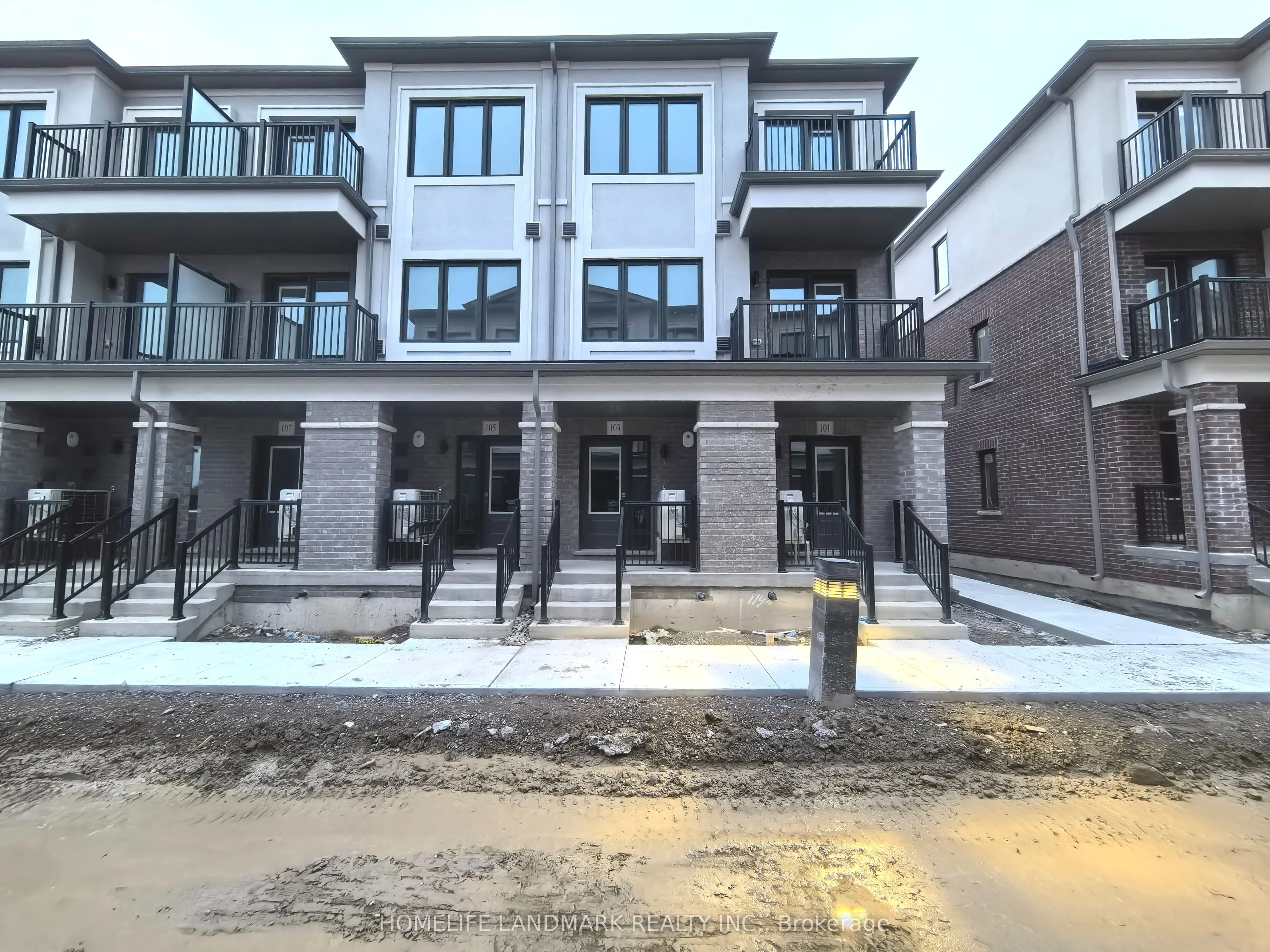 103 MATAWIN Lane, Richmond Hill, ON L4B 0H7