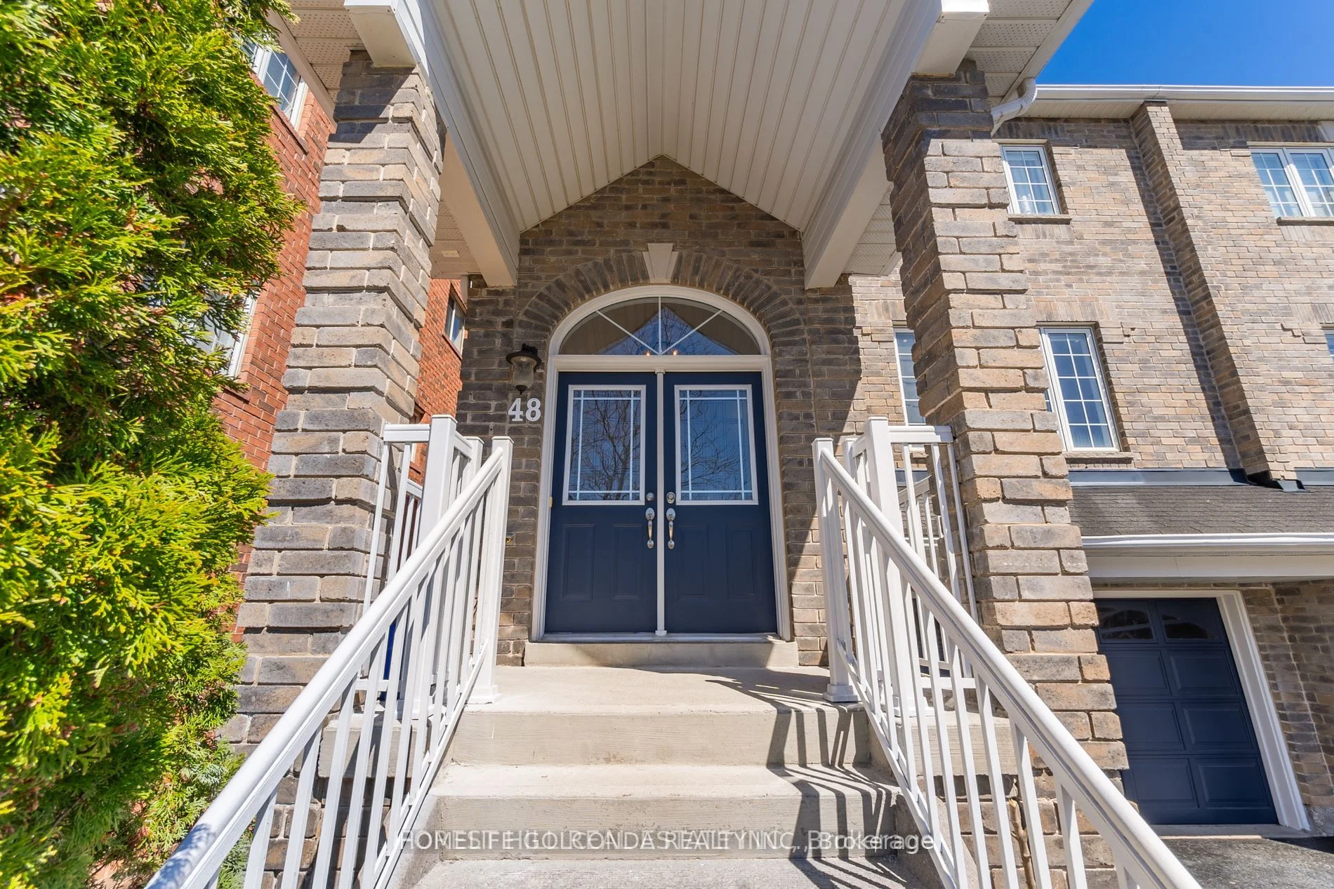48 Matthew Boyd Crescent, Newmarket, On L3x 3c3