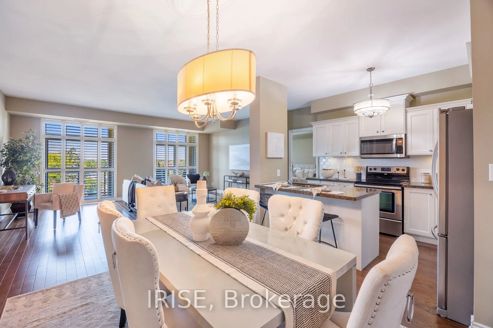 281 Woodbridge Avenue 521, Vaughan, ON L4L 0C6