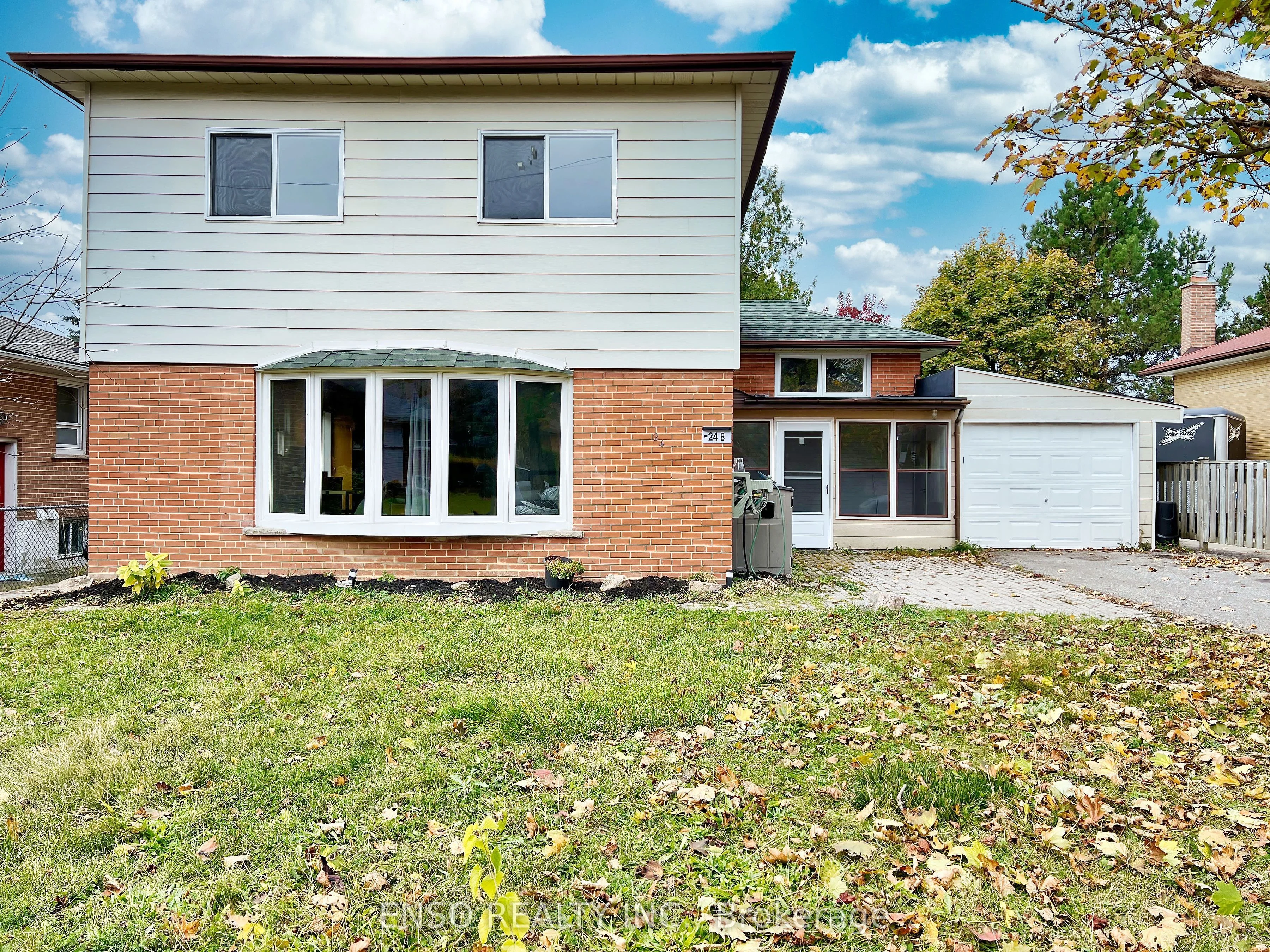24 Gentry Crescent, Richmond Hill, On L4c 2g9