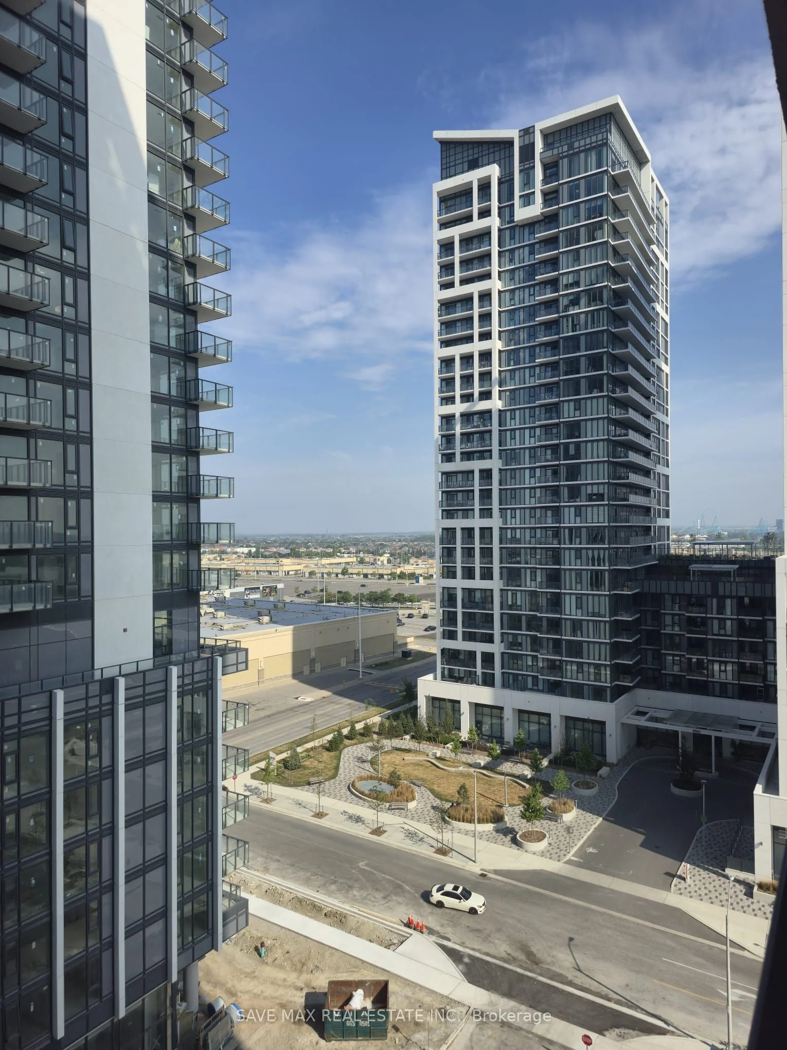 Condo Apartment in Vaughan