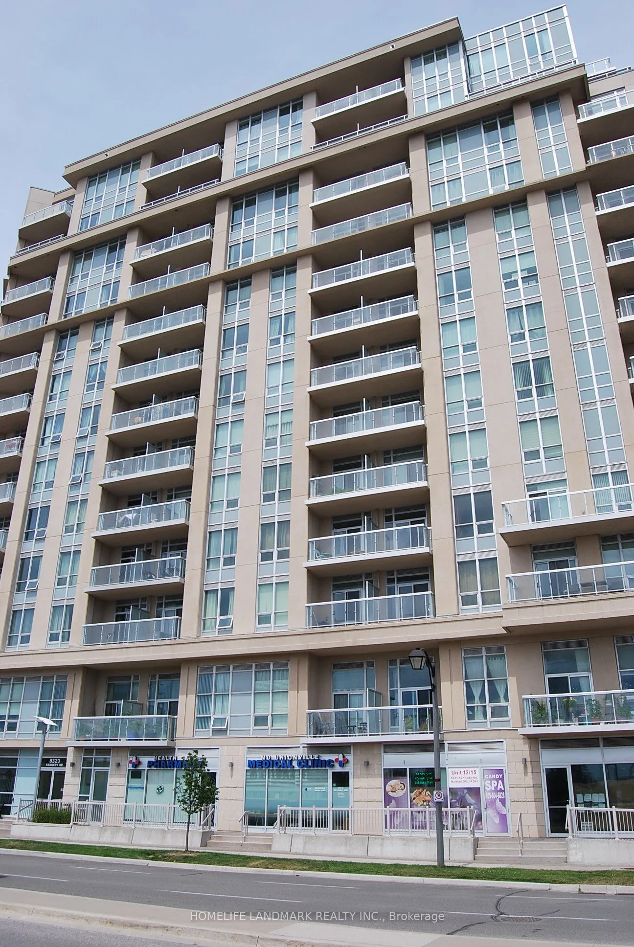 Condo Apartment in Markham