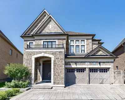 Detached in Aurora