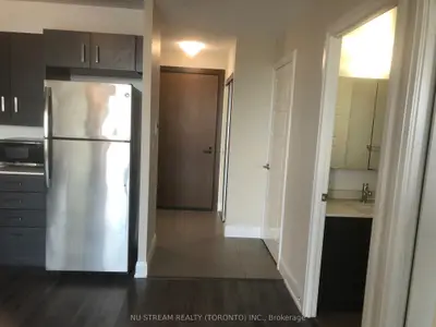 Condo Apartment in Markham