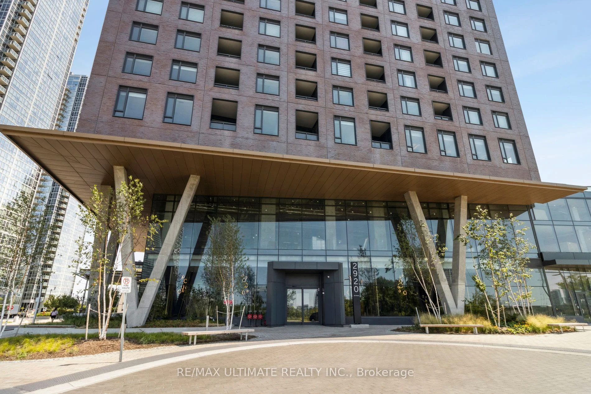 Condo Apartment in Vaughan