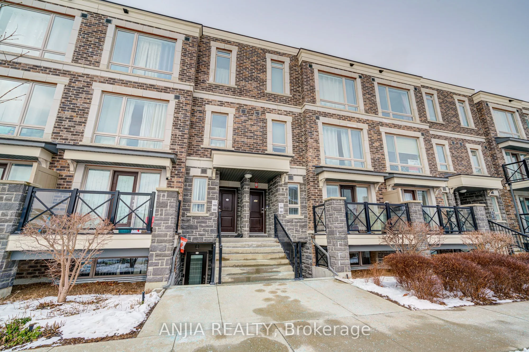 Condo Townhouse in Markham