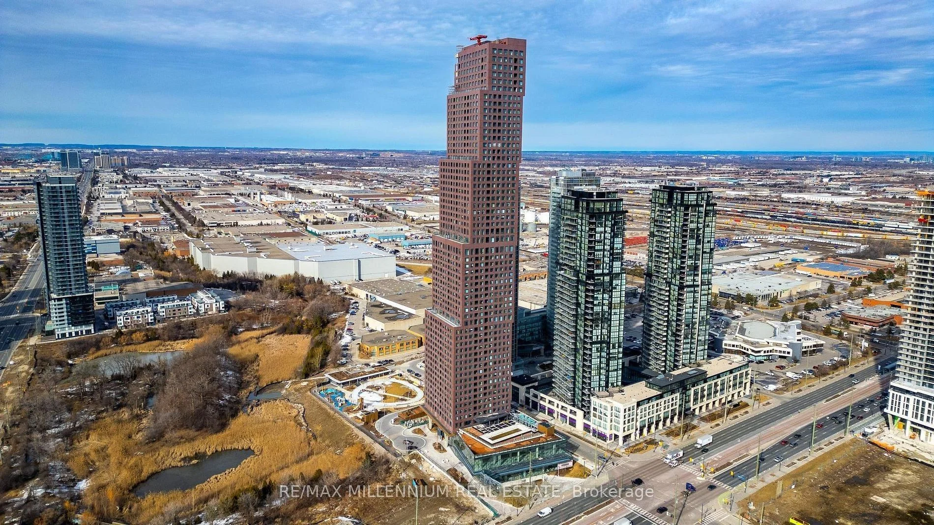 Condo Apartment in Vaughan
