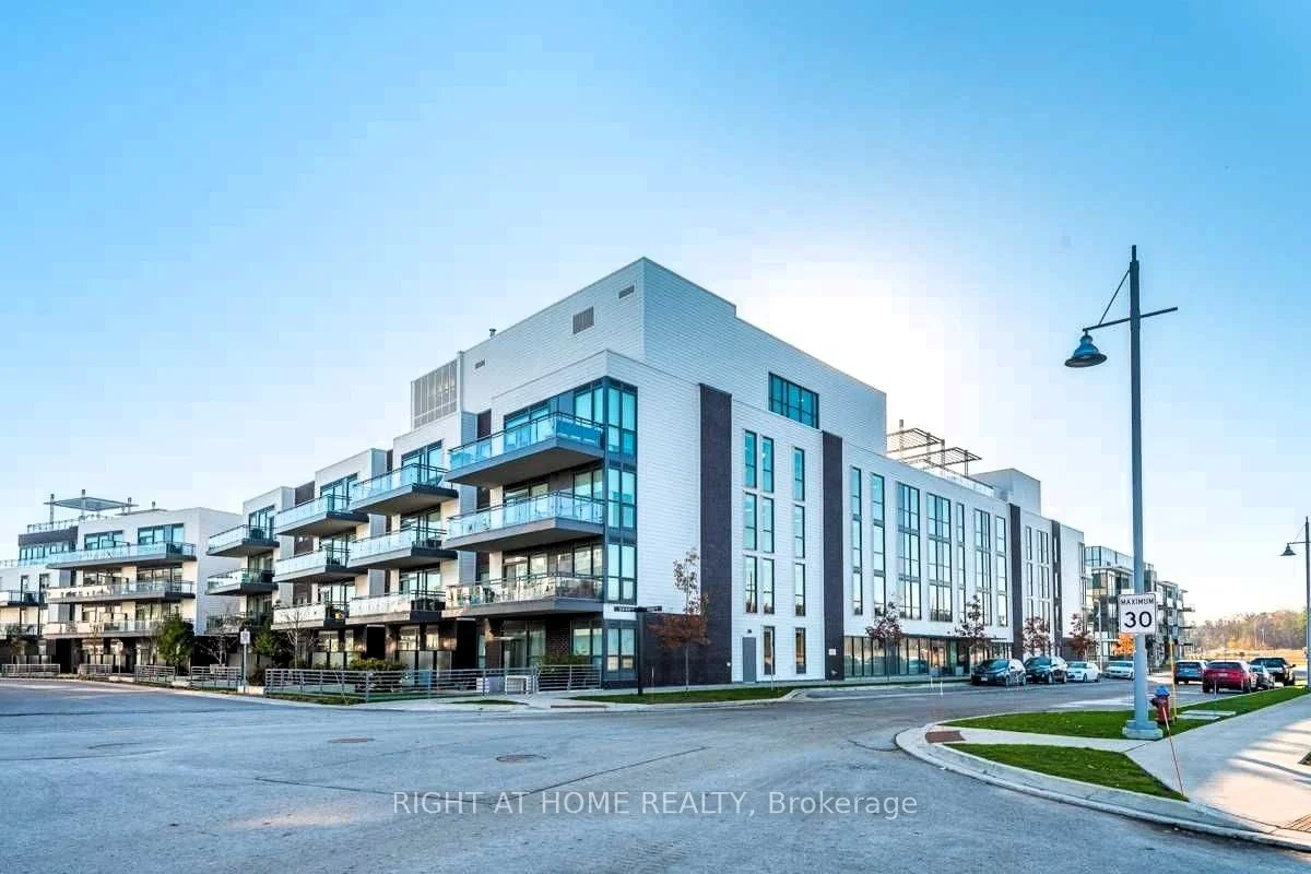 Condo Apartment in Innisfil