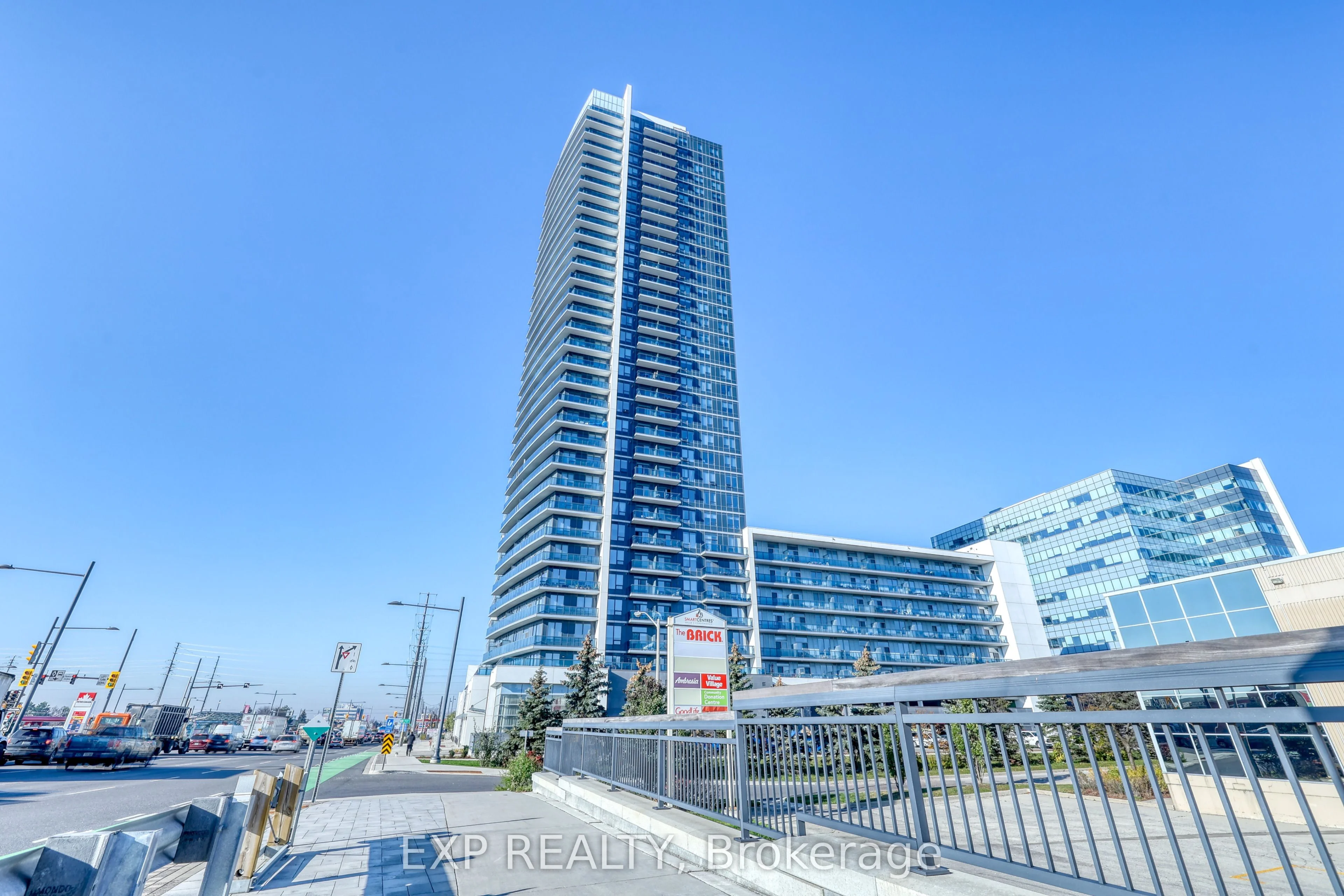 Condo Apartment in Vaughan