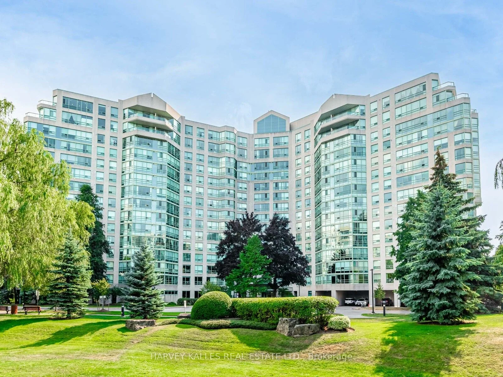 Condo Apartment in Markham