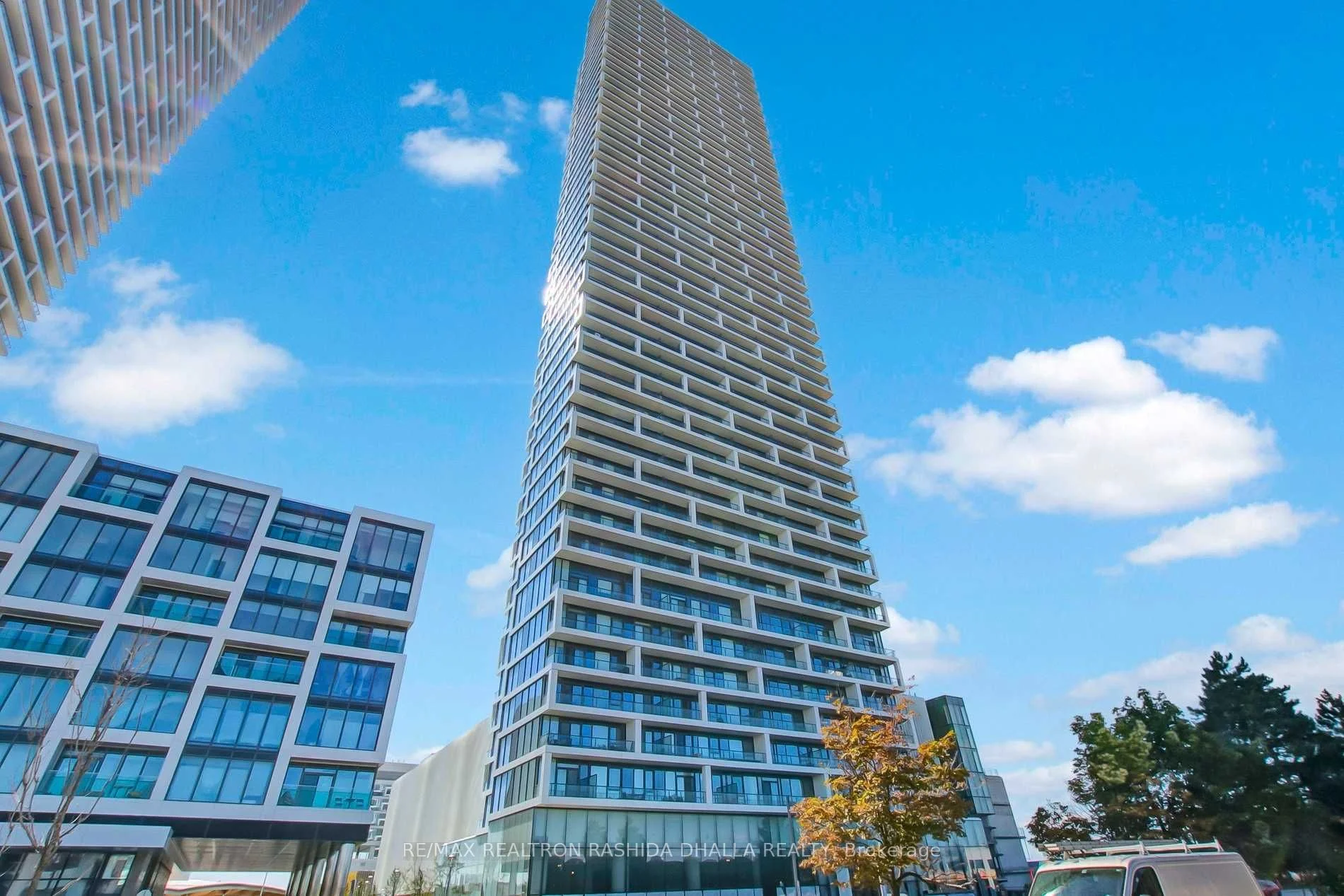 898 Portage Parkway N 4808, Vaughan, ON L4K 0J6