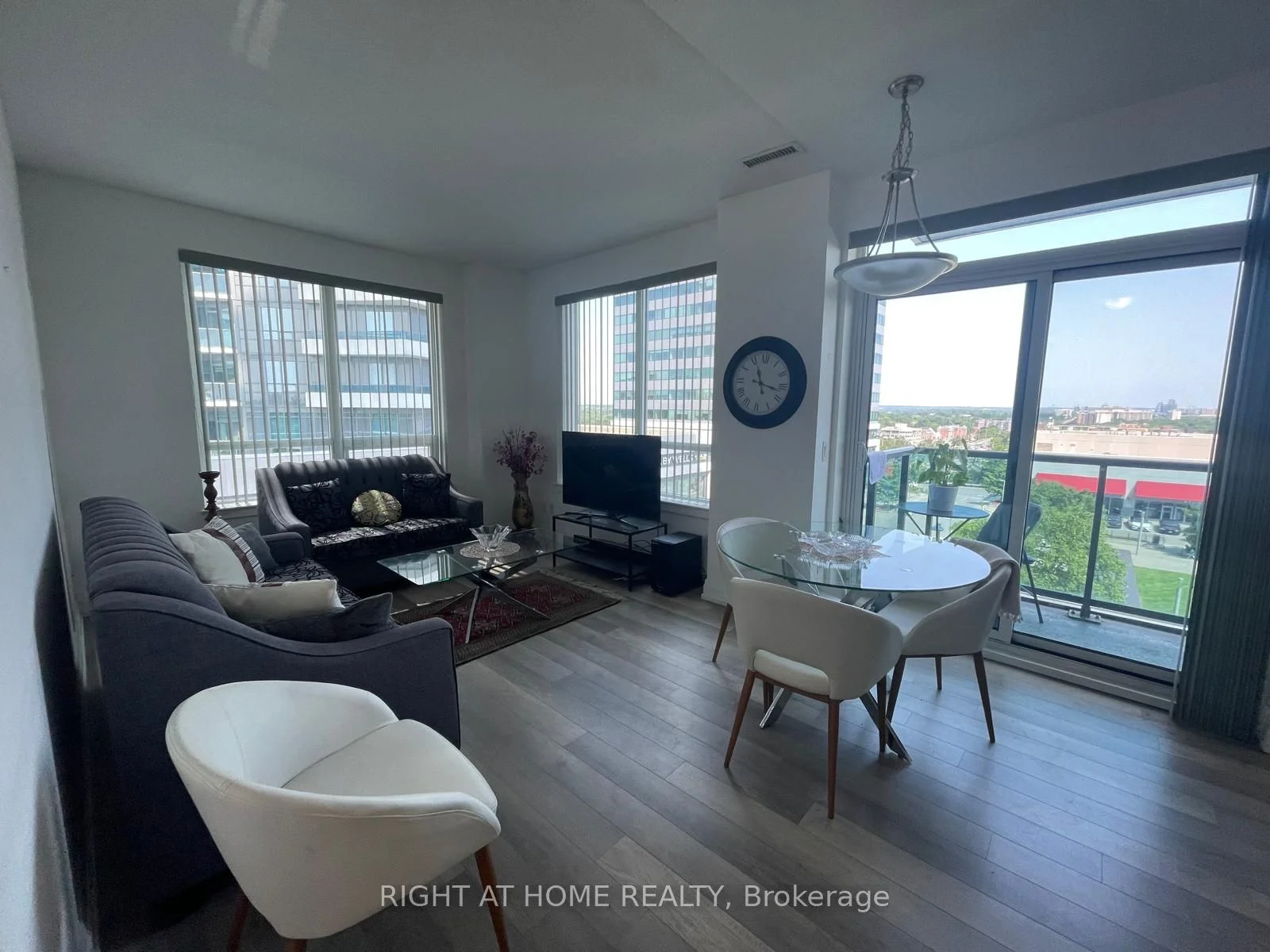 Condo Apartment in Markham