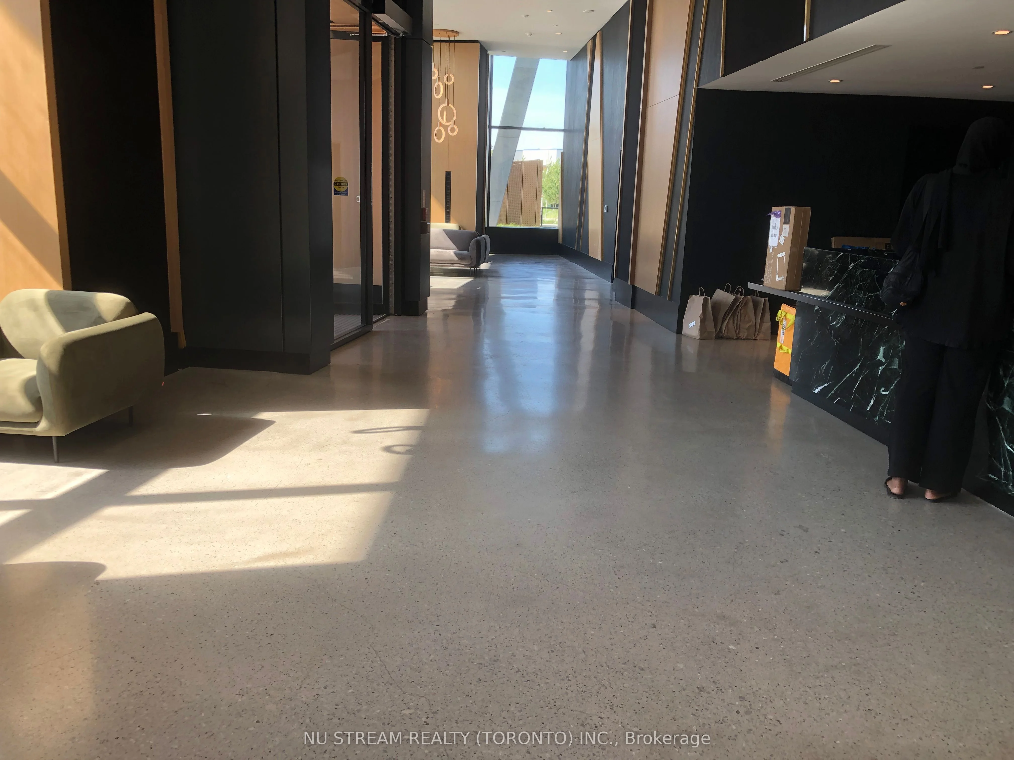 Condo Apartment in Vaughan
