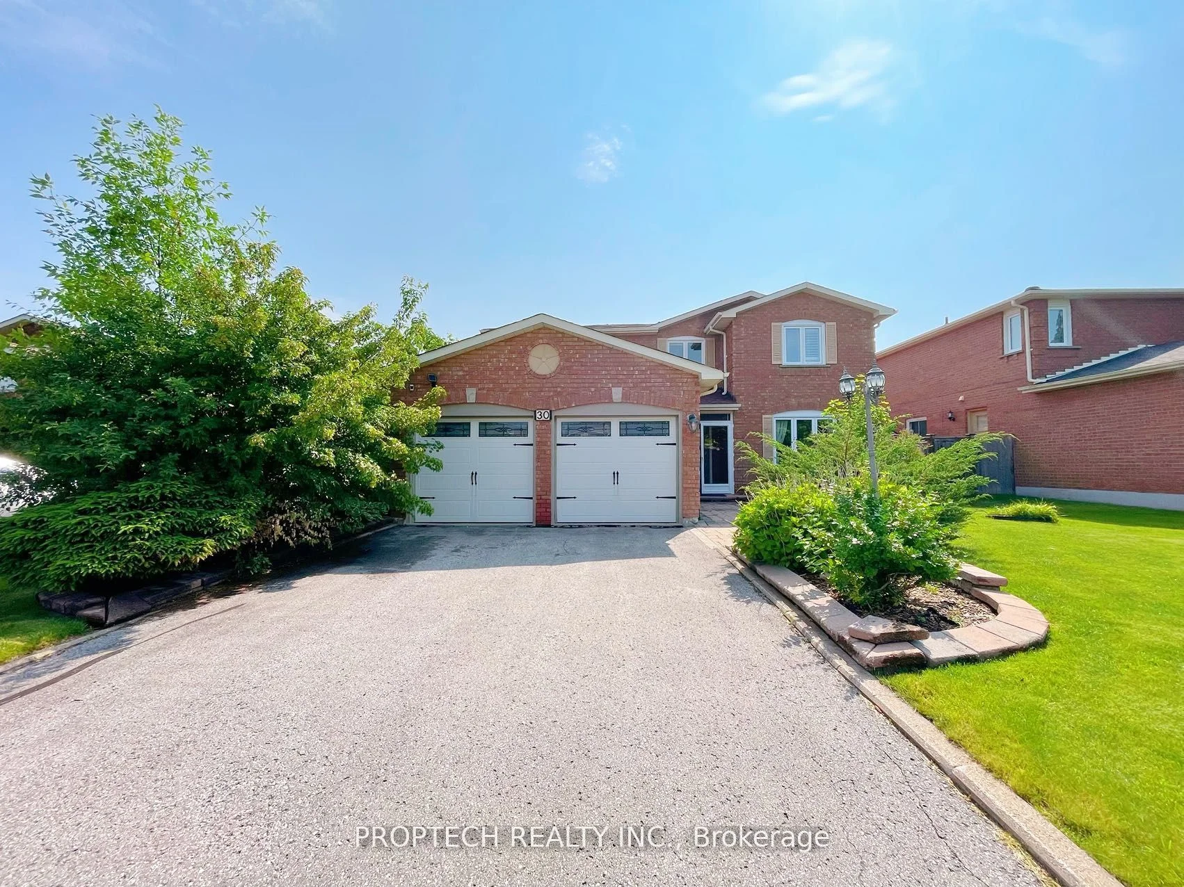 Detached in Richmond Hill
