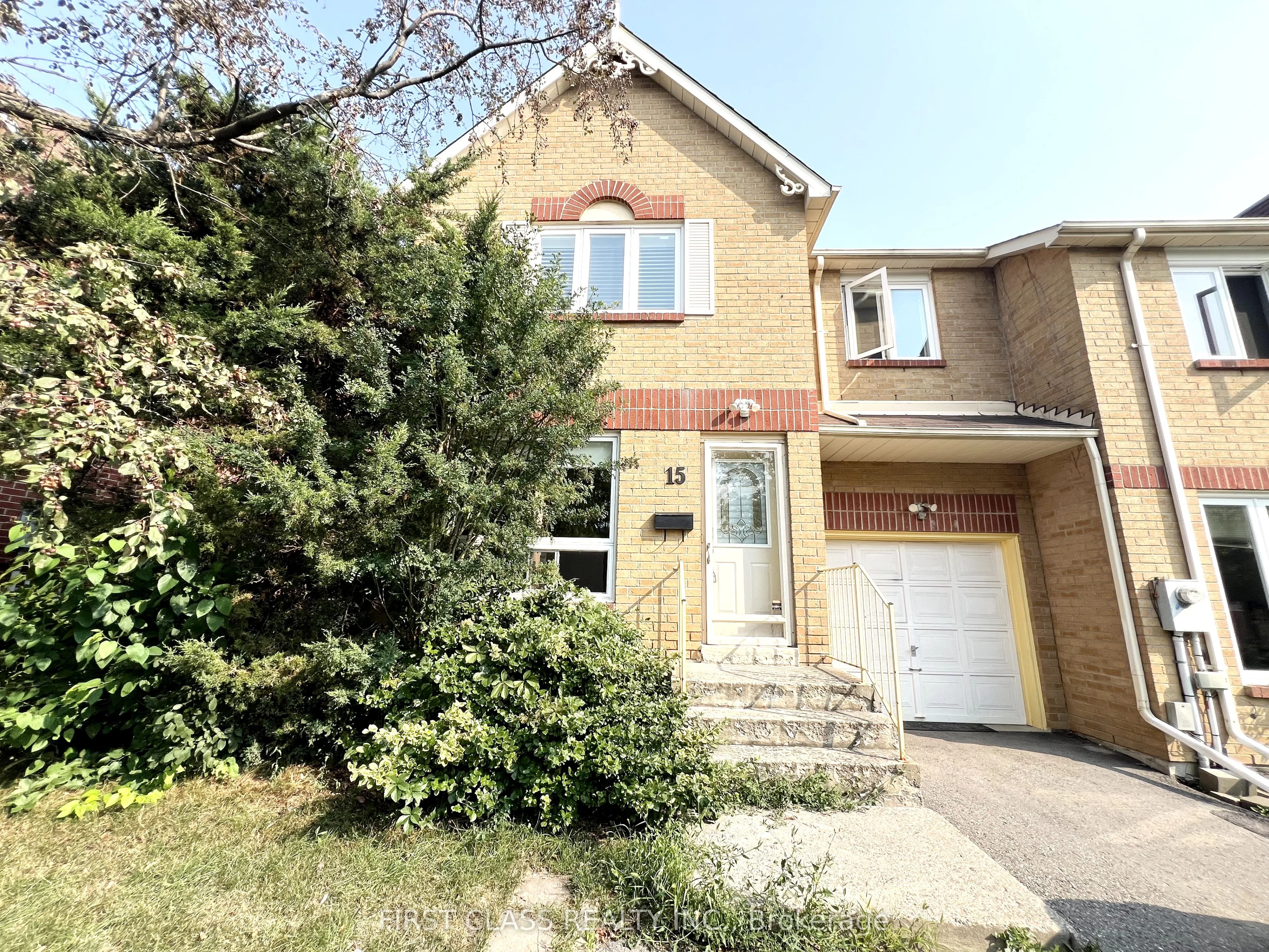 Att/Row/Townhouse in Markham
