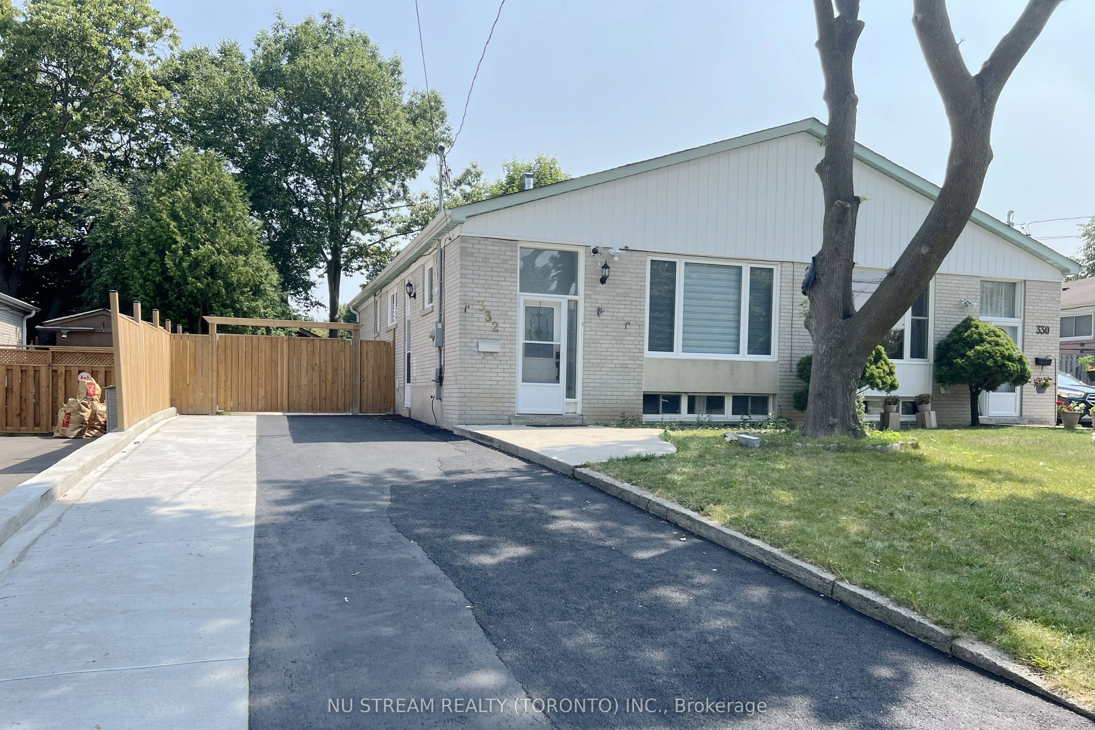 332 Taylor Mills Drive S Basement, Richmond Hill, ON L4C 2S6