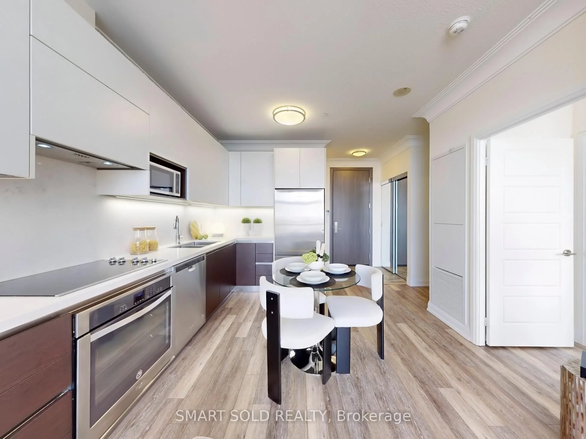 Condo Apartment in Markham