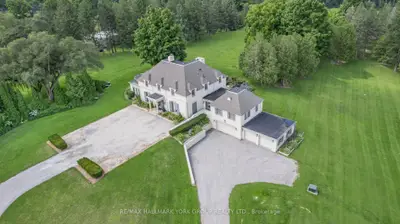 Detached in King