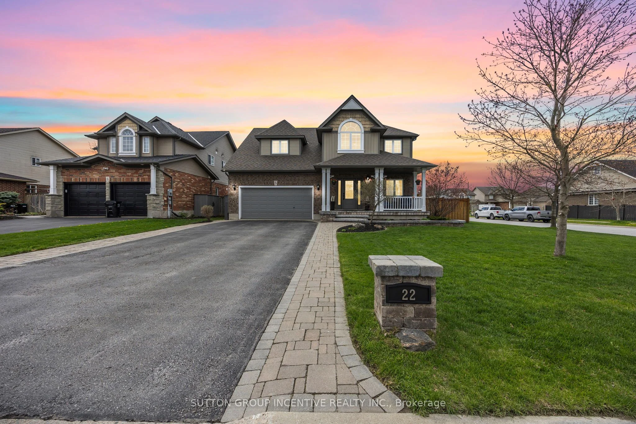 Detached in Essa