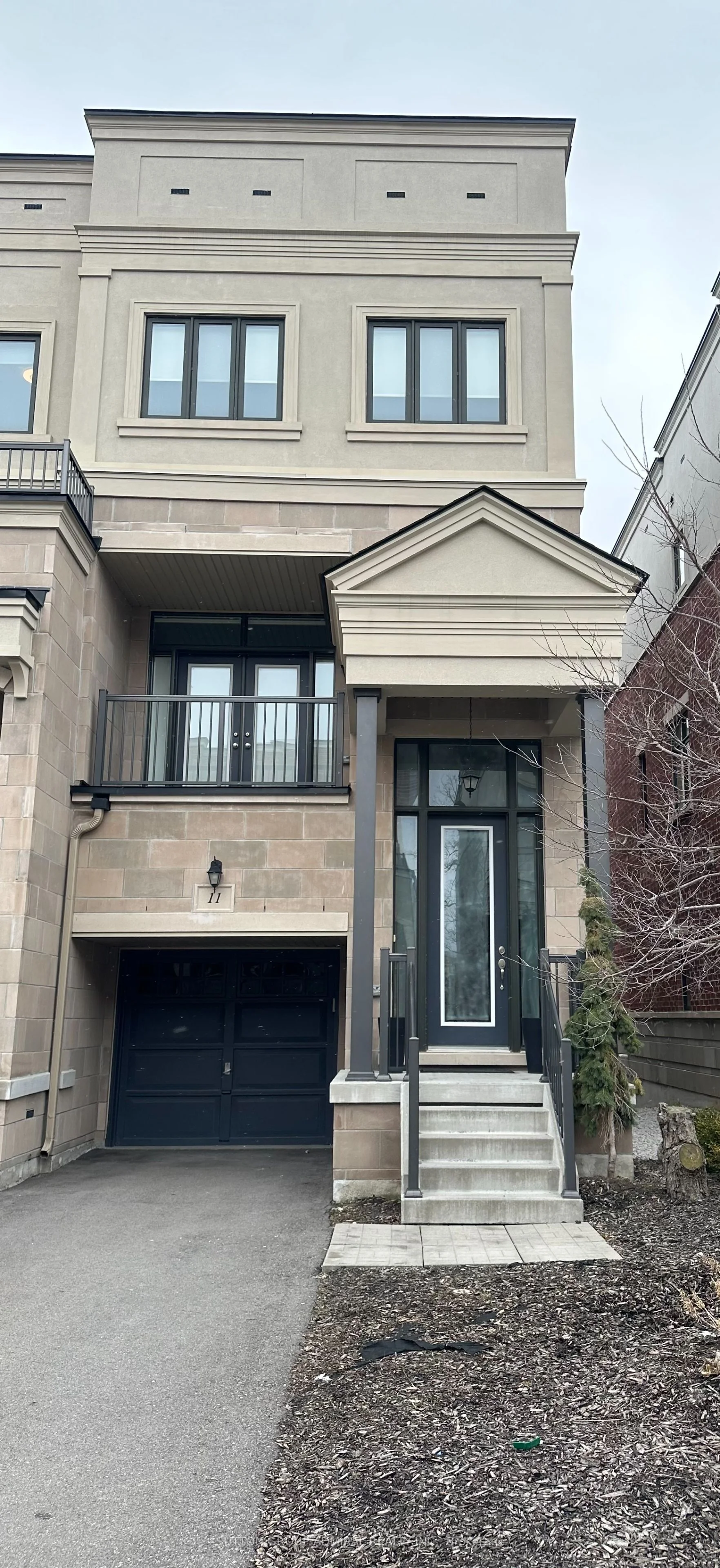 Att/Row/Townhouse in Vaughan