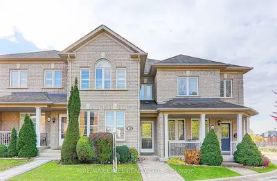 Att/Row/Townhouse in Markham