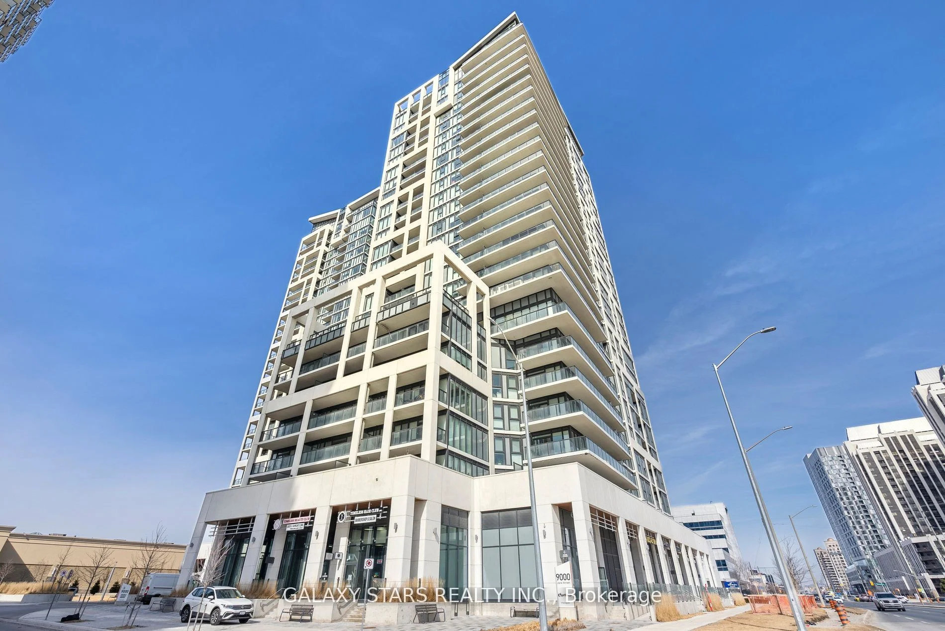 Condo Apartment in Vaughan